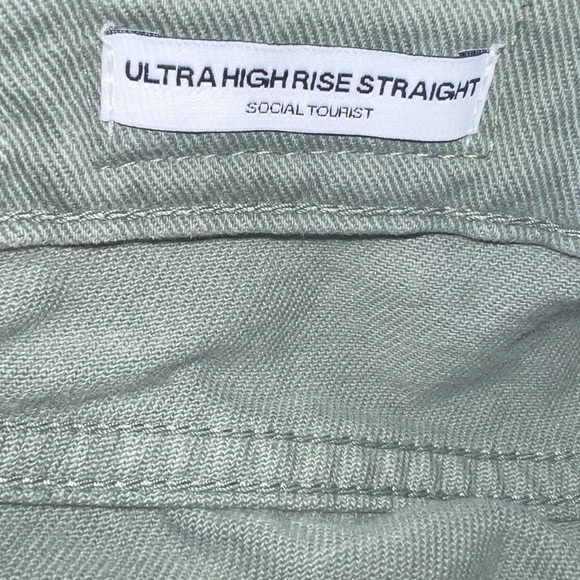 social tourist- Green ultra high rise jeans - Picture 5 of 6